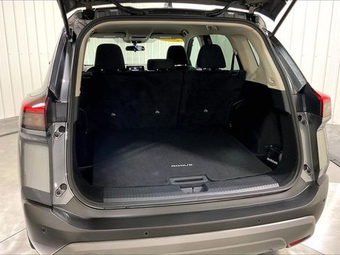 Used 2023 Nissan Rogue S image 38