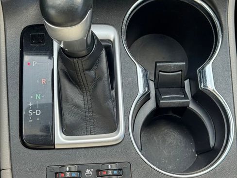 Used 2019 Toyota Highlander Limited Platinum image 32