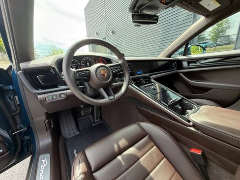 New 2026 Porsche Panamera image 4