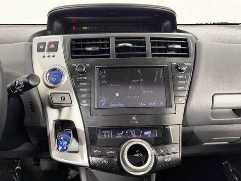 Used 2012 Toyota Prius V Five FWD image 32