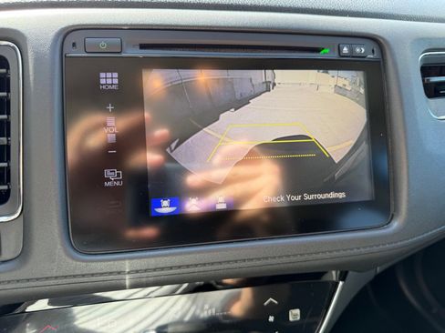 Used 2018 Honda HR-V EX image 14