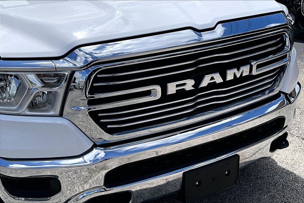 Used 2023 RAM 1500 Laramie w/ Off Road Group AWD/4WD image 39