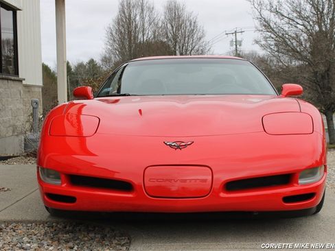 Used 1999 Chevrolet Corvette Coupe image 9