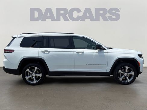 New 2026 Jeep Grand Cherokee L Limited w/ Luxury Tech Group II AWD/4WD image 8