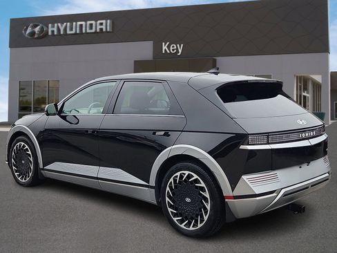 Used 2022 Hyundai Ioniq 5 Limited image 5