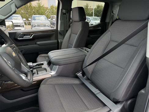 New 2026 Chevrolet Silverado 1500 LT image 19