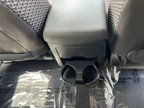 Used 2019 Nissan Frontier SV RWD image 18