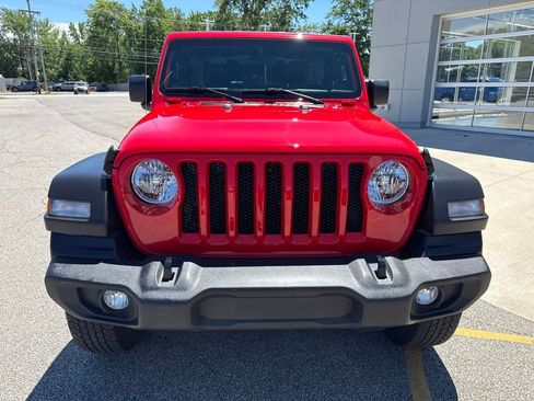 Used 2019 Jeep Wrangler Sport AWD/4WD image 12
