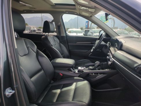 Certified 2023 Kia Telluride S w/ S Sunroof Package AWD/4WD image 27