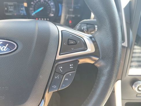 Used 2024 Ford Edge SEL AWD/4WD image 13