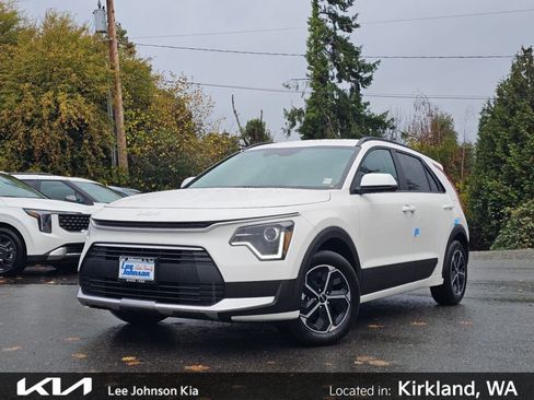 New 2026 Kia Niro LX image 1