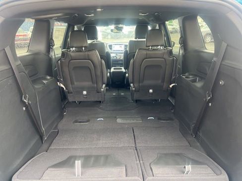 New 2026 Chrysler Pacifica Select image 17