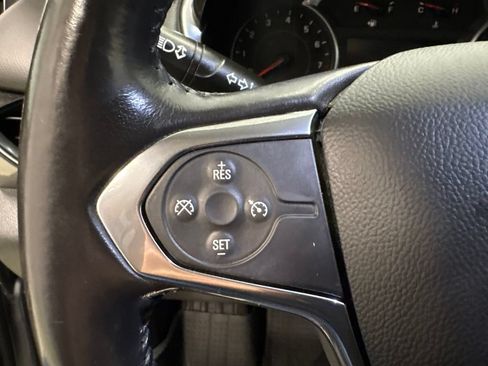 Used 2020 Chevrolet Traverse LT AWD/4WD image 24