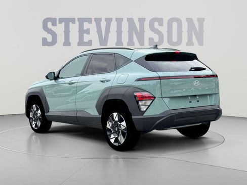 Used 2025 Hyundai Kona SEL AWD/4WD image 5
