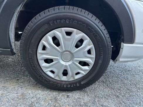 Used 2023 Ford Transit 350 XLT image 37