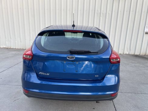 Used 2018 Ford Focus SE w/ Cold Weather Package image 4