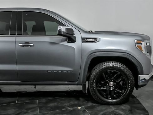 Used 2020 GMC Sierra 1500 SLE w/ X31 Off-Road Package AWD/4WD image 11
