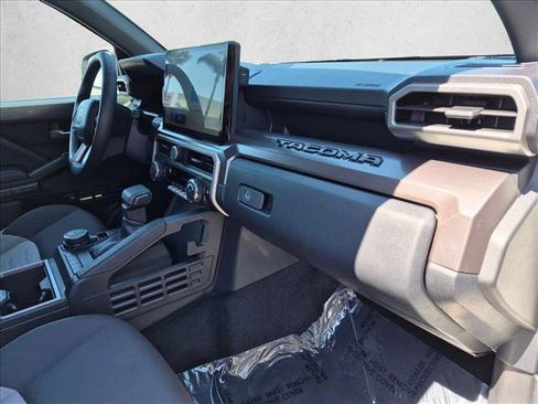Certified 2025 Toyota Tacoma TRD Sport AWD/4WD image 20