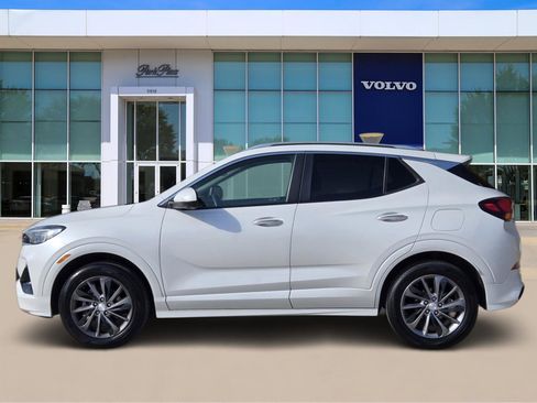 Used 2022 Buick Encore GX Select w/ Advanced Technology Package image 3