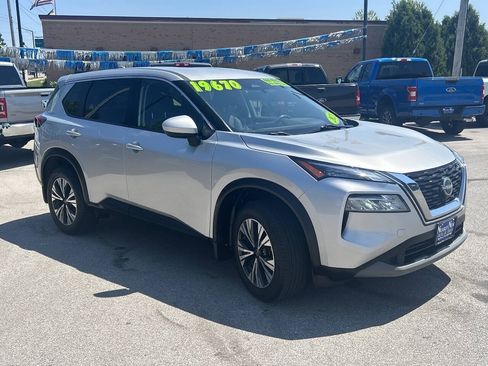 Used 2023 Nissan Rogue SV AWD/4WD image 7