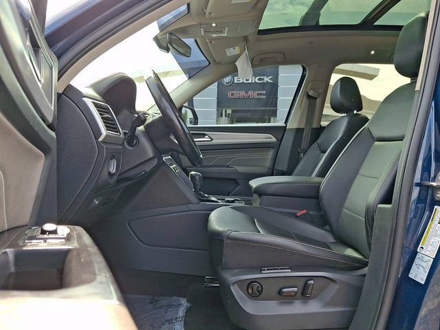 Used 2021 Volkswagen Atlas SEL R-Line AWD/4WD image 14