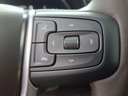 Certified 2024 GMC Yukon XL SLT w/ SLT Premium Package image 23