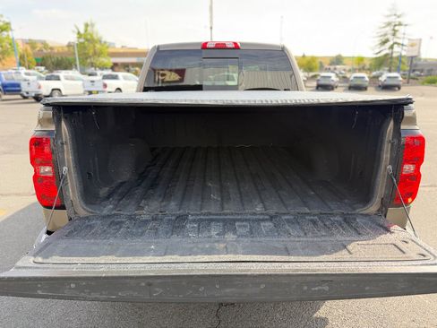 Used 2015 Chevrolet Silverado 1500 LTZ Z71 w/ LTZ Plus Package AWD/4WD image 24