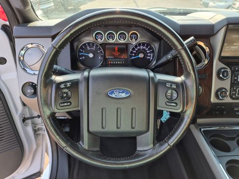 Used 2015 Ford F250 Lariat w/ Lariat Ultimate Package AWD/4WD image 17