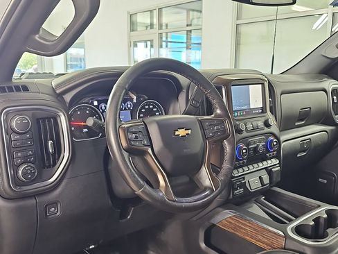 Used 2022 Chevrolet Silverado 2500 High Country AWD/4WD image 19