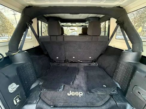 Used 2011 Jeep Wrangler Unlimited Sport image 20