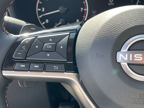 New 2026 Nissan Altima 2.5 SR w/ SR Midnight Edition Package FWD image 17