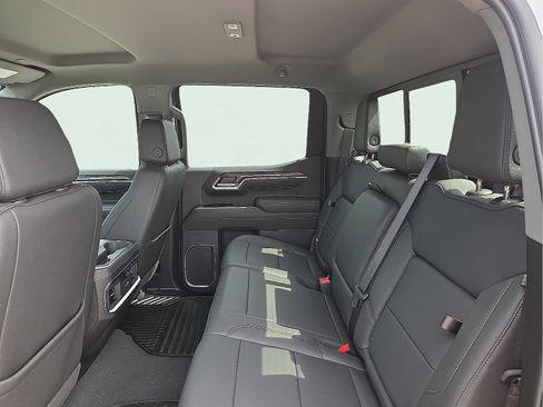 Used 2025 Chevrolet Silverado 1500 LTZ w/ LTZ Convenience Package II AWD/4WD image 10