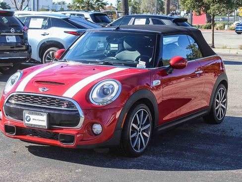 Used 2017 MINI Cooper S image 3