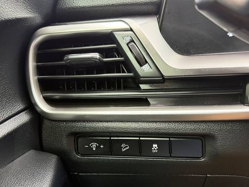 Used 2023 Kia Telluride S FWD image 23