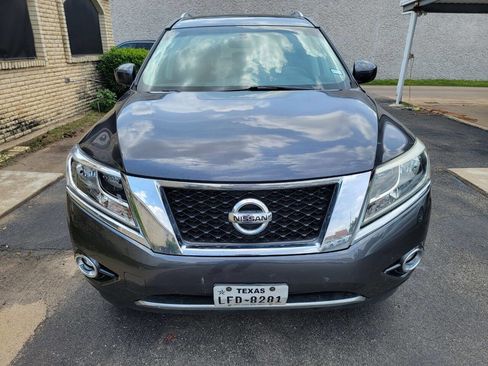 Used 2014 Nissan Pathfinder SL w/ SL Premium Package image 3