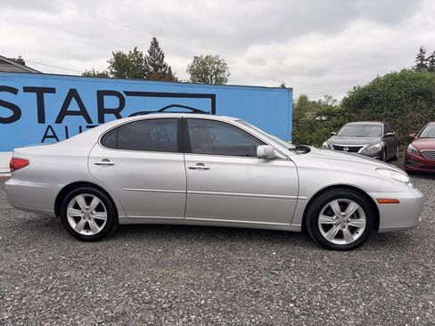 Used 2005 Lexus ES 330 FWD image 2