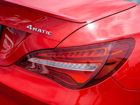 Used 2019 Mercedes-Benz CLA 250 4MATIC image 7