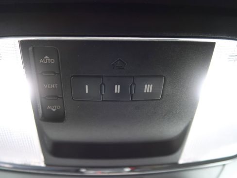 Used 2016 Dodge Charger R/T Scat Pack w/ Technology Group image 27