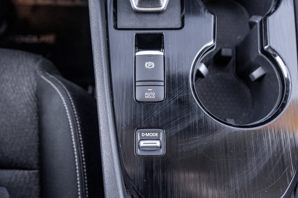 Used 2024 Nissan Rogue SV FWD image 28