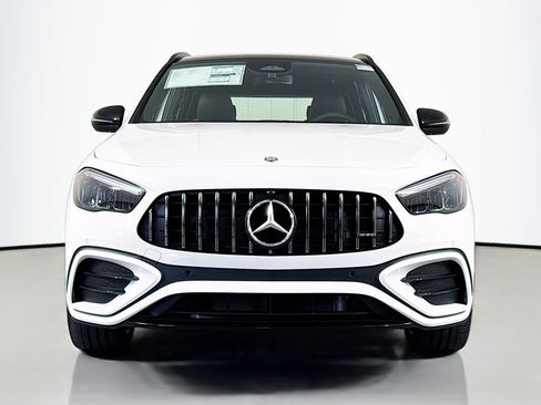 New 2026 Mercedes-Benz GLA 35 AMG 4MATIC image 2