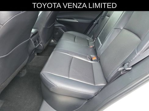 Used 2024 Toyota Venza Limited AWD/4WD image 18