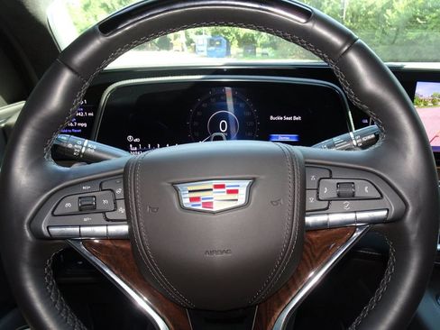 Certified 2024 Cadillac Escalade Sport Platinum w/ LPO, ONYX Package AWD/4WD image 21