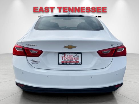 Used 2025 Chevrolet Malibu LT image 4