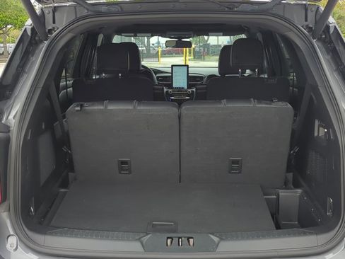 Used 2022 Ford Explorer ST w/ Equipment Group 401A AWD/4WD image 6