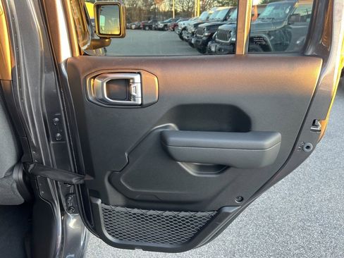 New 2026 Jeep Gladiator Sport image 12