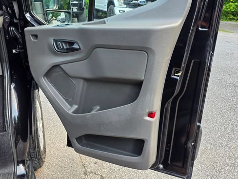 Used 2022 Ford Transit 350 XLT RWD image 32