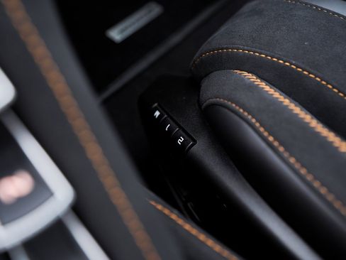 Used 2024 McLaren 750S image 39