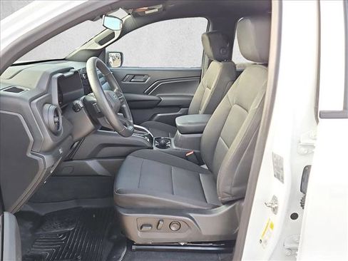 Certified 2024 Chevrolet Colorado Trail Boss w/ Advanced Trailering Package image 16