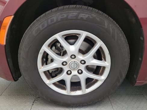 Used 2017 Chrysler Pacifica Touring FWD image 31
