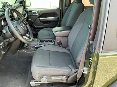 Used 2021 Jeep Wrangler Sport AWD/4WD image 13